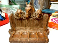 Vtg Syroco Wood 4 Smoking Pipes Stand w/Horse & Dogs USA Looks Great Nice Shape!