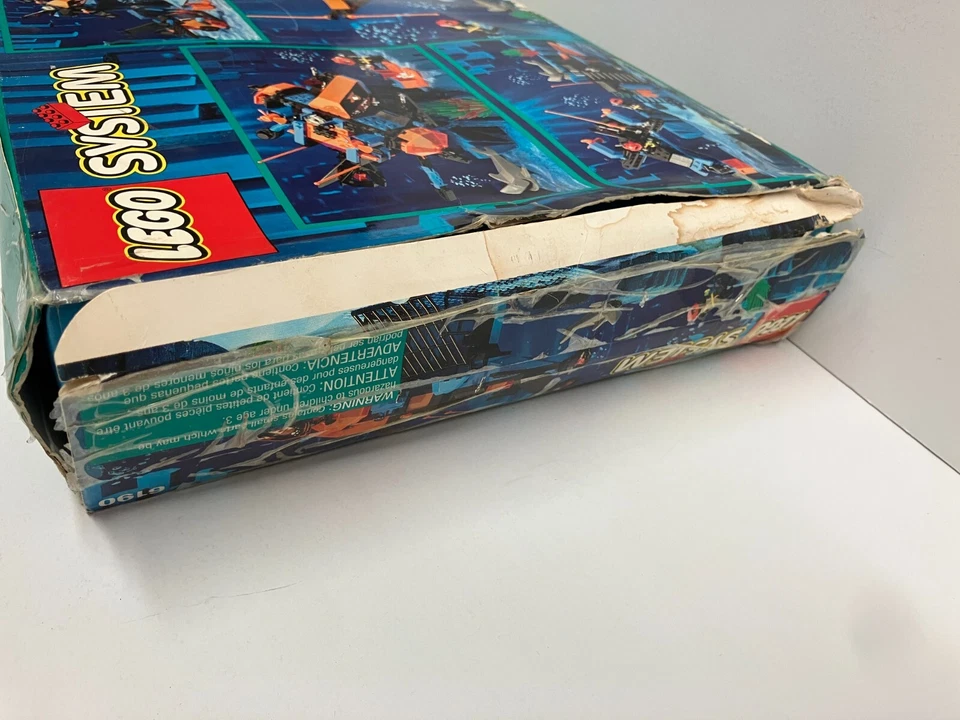 LEGO System 6190 Aquazone Shark's Crystal Cave ~ MISSING 2 pieces - Image 3 of 4