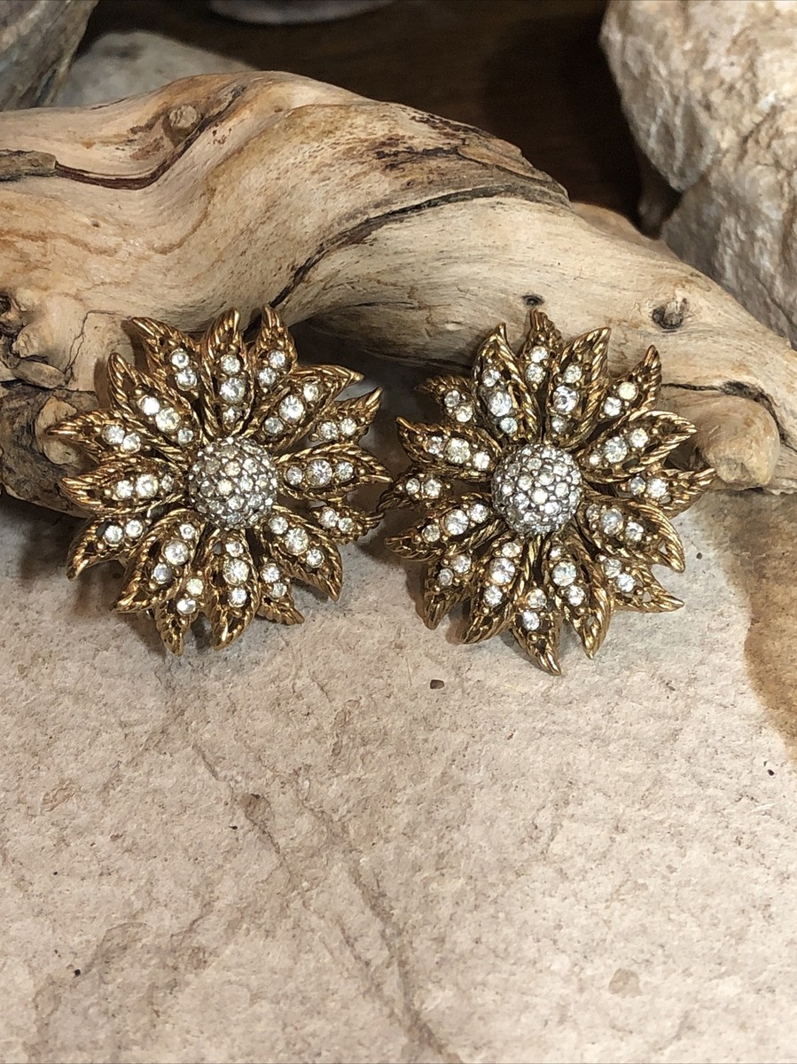 Vintage CINER Gold Tone White Rhinestone Starburst Flower