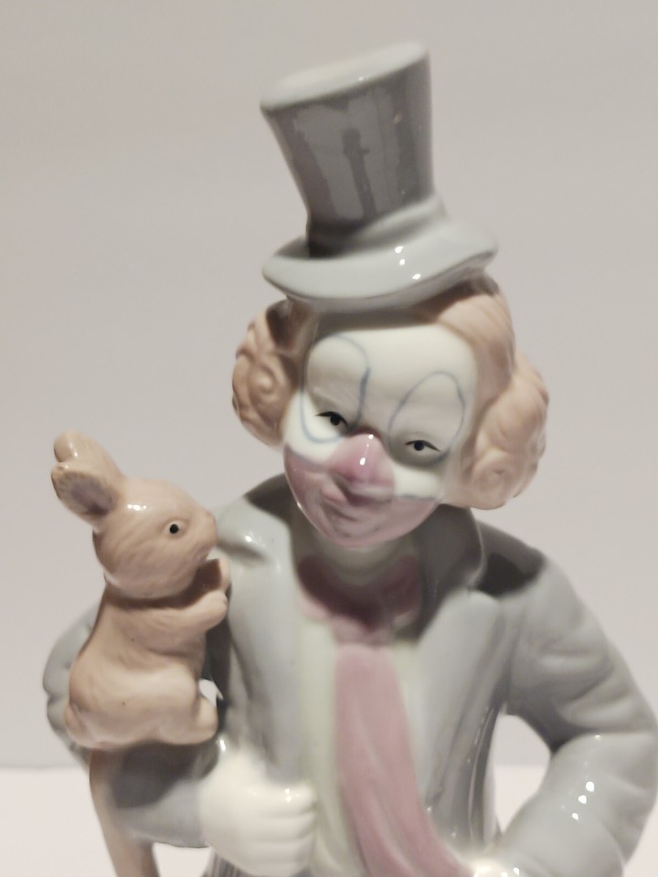 Vintage Porcelain HOBO CLOWN with Bunny Rabbit Figurine - Lladro Style ...