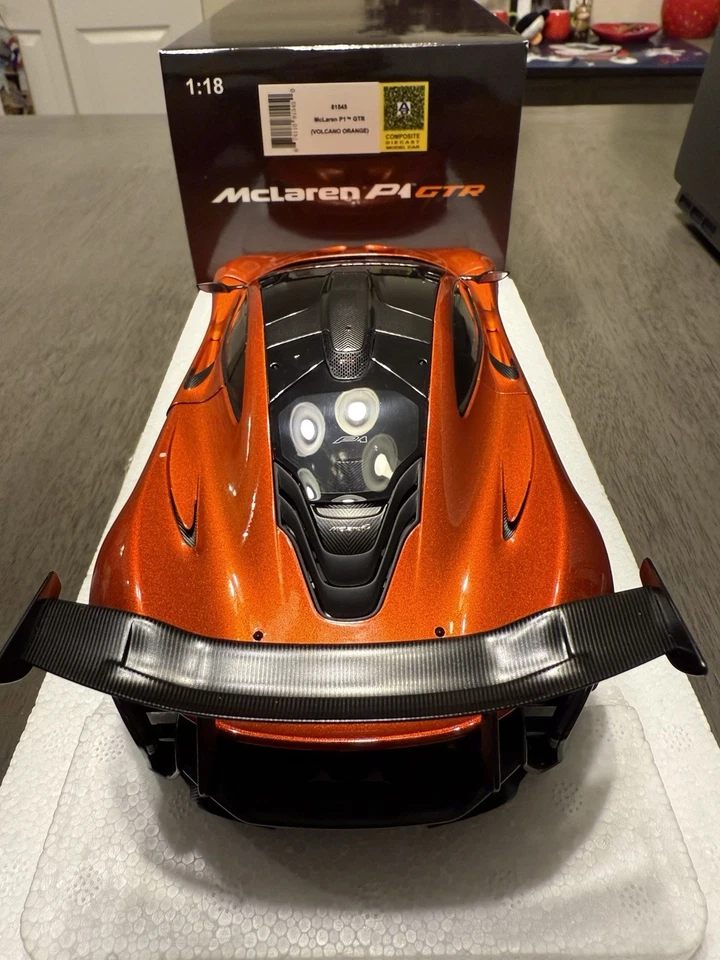 1/18 AUTOart Mclaren P1  GTR Volcano Orange W/box - Image 3 of 4