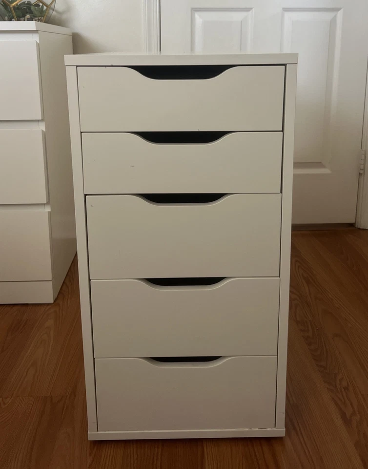 Armário de móveis para armazenar coisas Ikea - Imagem 4 de 4