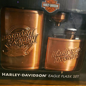(MISPRINT) Harley-Davidson Bronze 8oz Eagle Hip Flask & Funnel Set w/ Gift Box