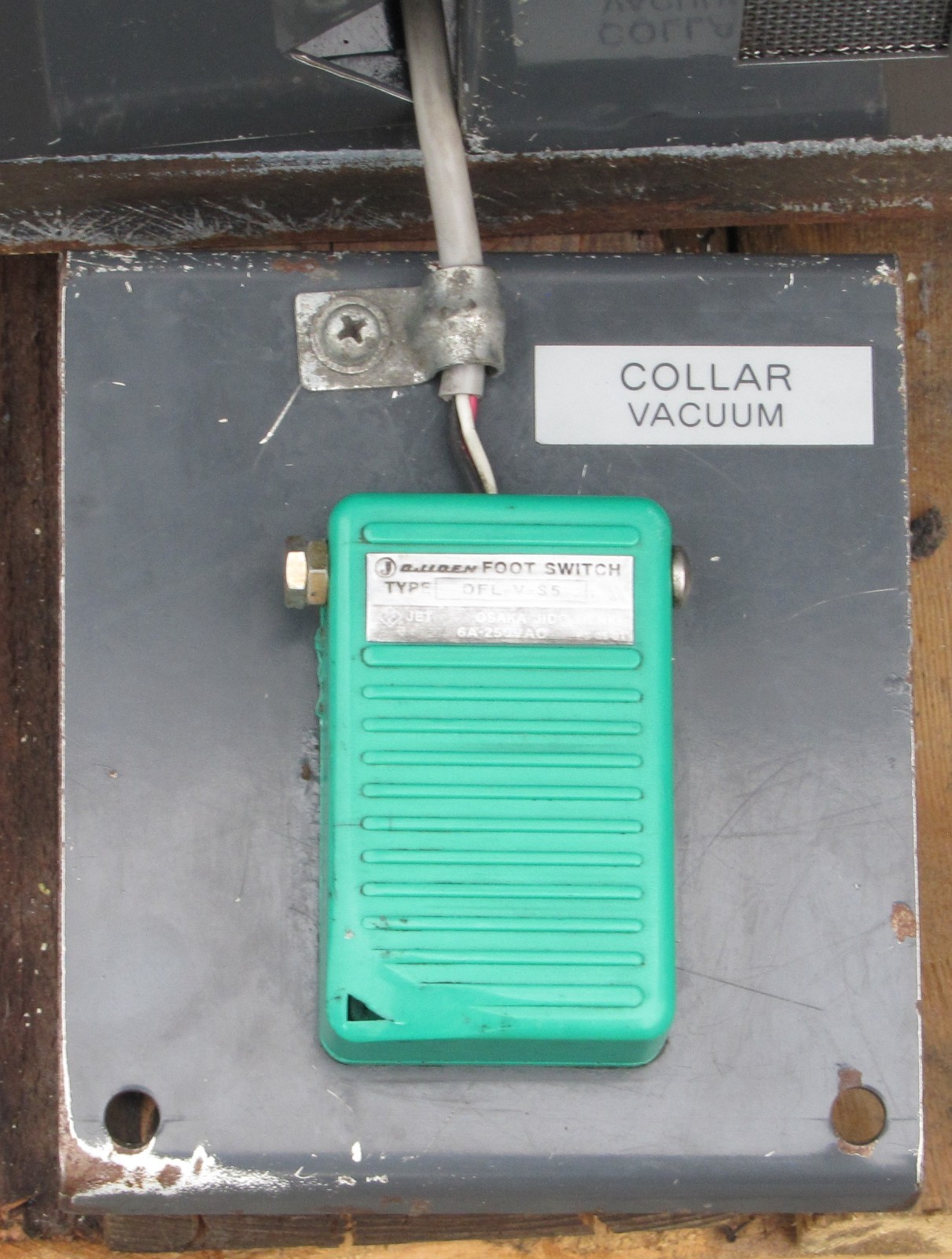 Itsumi BT-100A Single Buck Body & Sleever Dry Cleaning Machine 220V 3 Phase