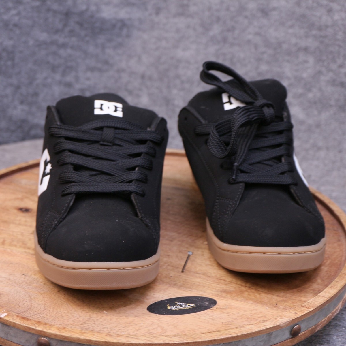DC Striker 2XL Mens Size 9.5 Skate Shoes Black White Gum Chunky