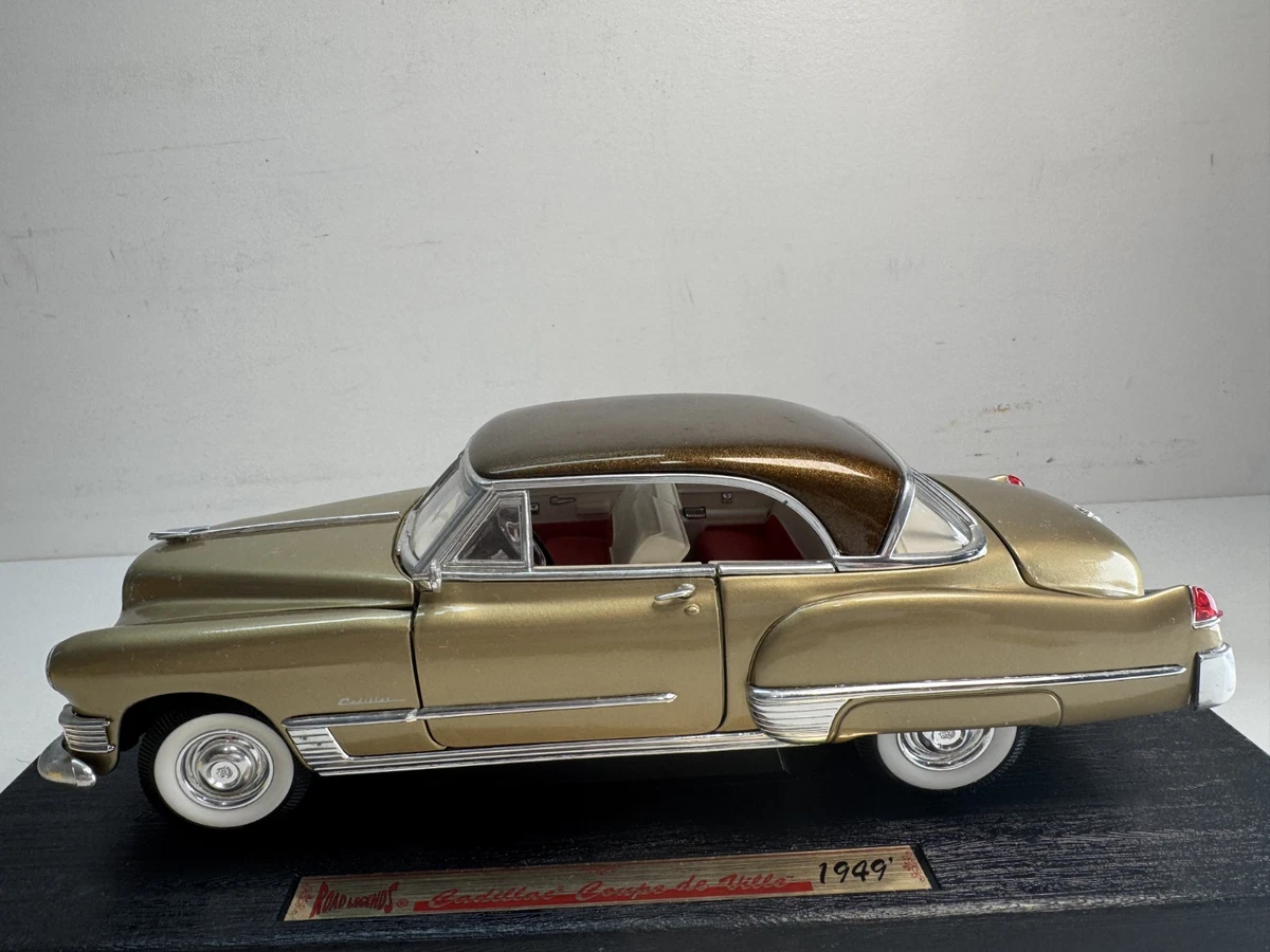1947 キャデラック ゴールド　金色　1/18 ミニカー 1947 キャデラック ゴールド 金色 1/18 ミニカー 1947 キャデラック