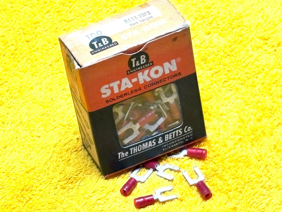 (100)  THOMAS & BETTS  T & B RA18-10FS Insulated Fork Terminal Flange 22-16 No10 - Image 3 of 4