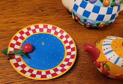 LOT OF 9 ASSORTED MARY ENGELBREIT FANCY MINI TEAPOT CHRISTMAS TREE ORNAMENTS - Picture 8 of 16