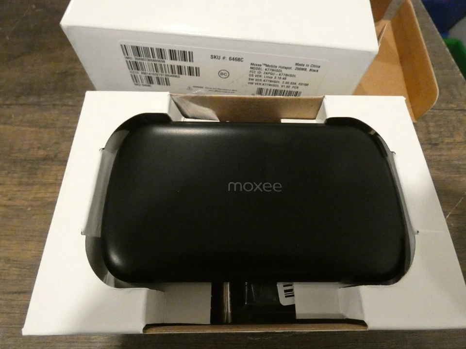 Lote de 10 Módem Punto de Acceso Wi-Fi Inalámbrico Moxee Mobile AT&T K779HSDL 256 MB Negro Foto 4 de 4