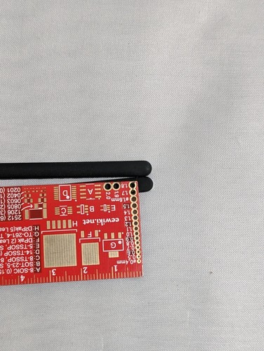 Tappetino piedi inferiore in gomma laptop per Dell E7480 E7490 coperchio a righe cuscinetto antiscivolo - Foto 5 di 5