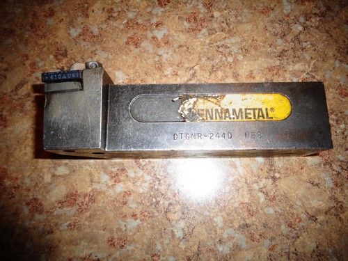 KENNAMETAL INDEXABLE TOOL HOLDER 1-1/2 SHANK DTGNR-244D - Picture 2 of 2