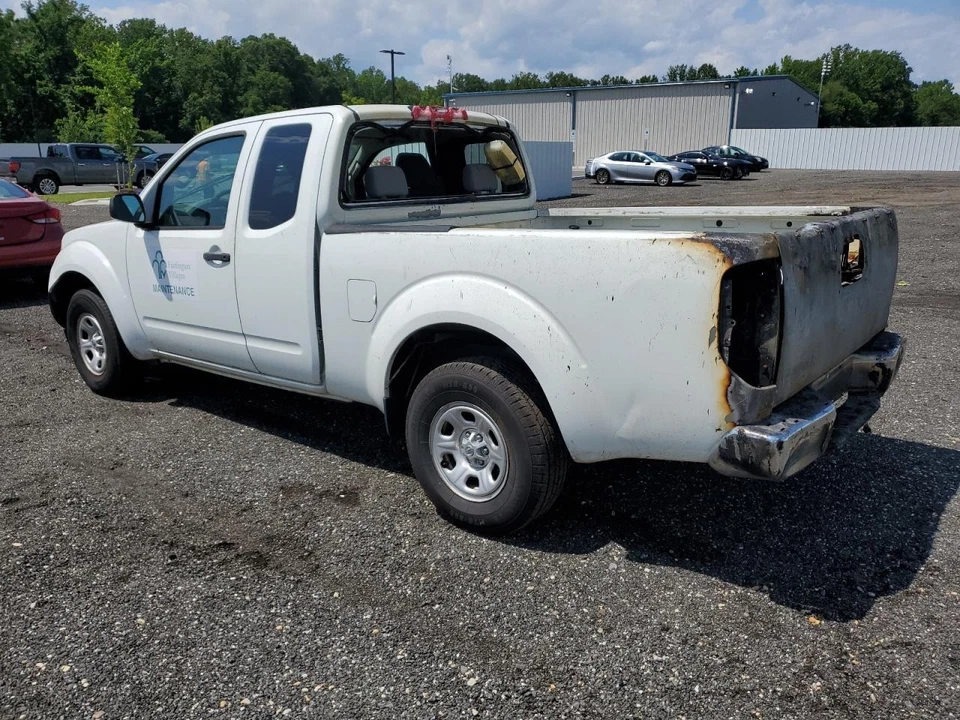 Used Left Headlight Assembly fits: 2014 Nissan Frontier Left Grade C Foto 2 de 4