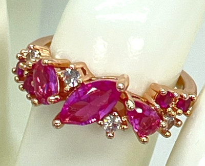 Ring Rose Gold Tone Bright Pink Crystal Band w/Clear Crystal Accents Size 6