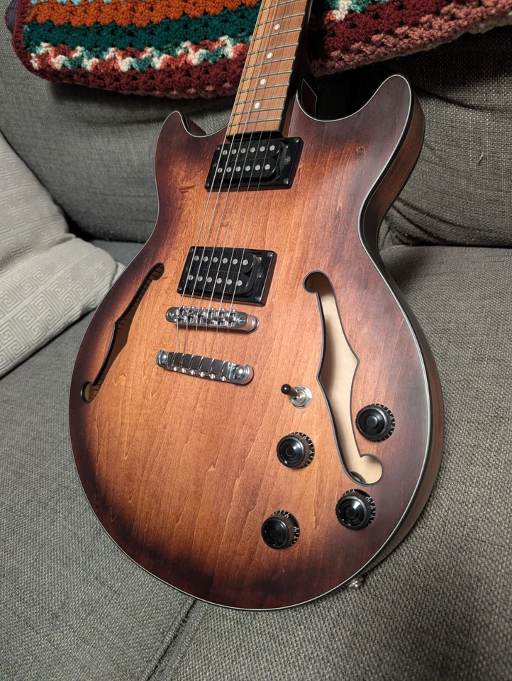 Ibanez AM73B-TF Artcore - Tabaco plano Foto 2 de 4