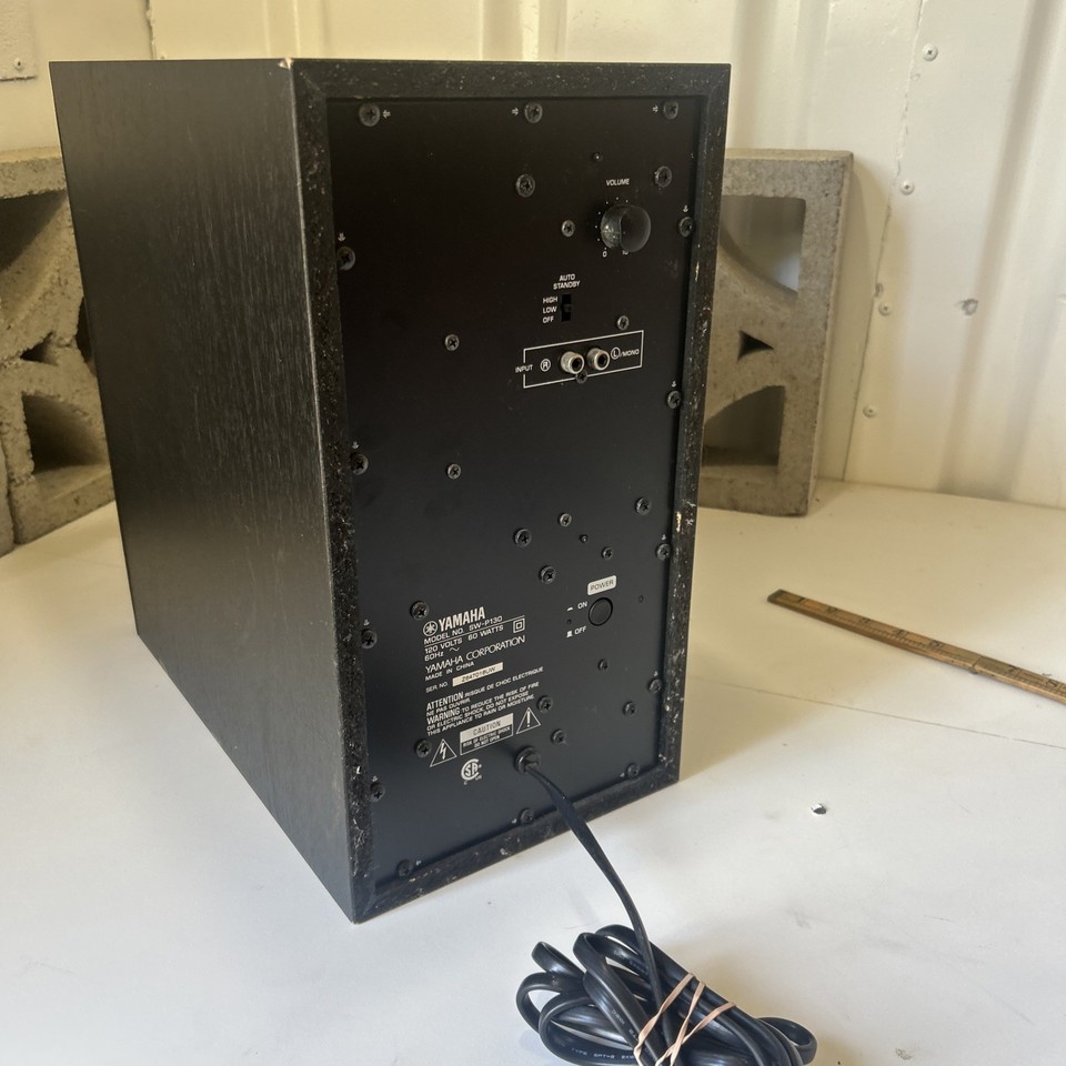 YAMAHA SUB WOOFER Speaker Active Stereo/ Mono Subwoofer Only SW-P130 ...