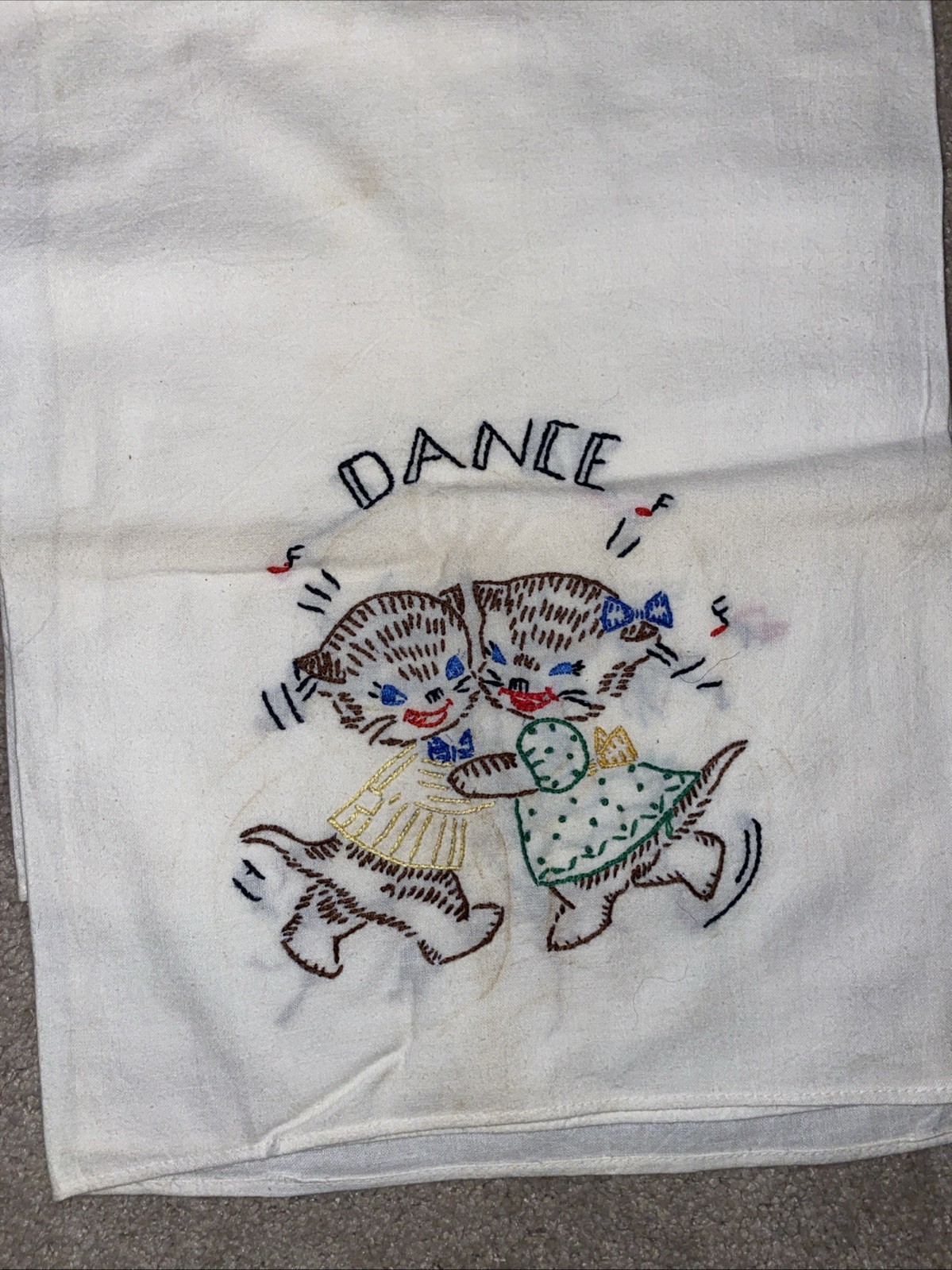 Vintage Hand Embroidered Kitchen Tea Towels Flour Sack Kitschy Kitty Cat Couple thumbnail 4