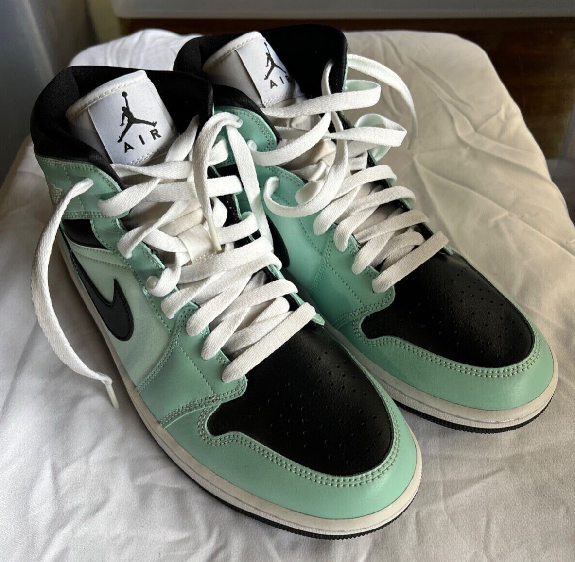 jordan 1 light dew teal tint
