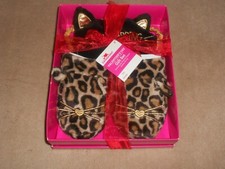 NEW, Womens Novelty Cat Napping Eye Mask And Leopard Slippers Set, Size M 7-8