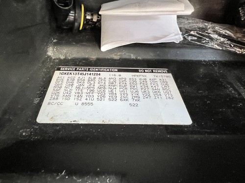 Quarter Glass/window GMC YUKON Left 00 01 02 03 04 05 06 - Picture 2 of 11