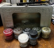 Jim Holtz Craft Case With Distress Embossing Powder