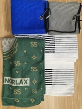 Pakiet ręczników golfowych zawiera pięć sztuk. 2x pełnowymiarowy ręcznik Caddy, 3 X gofry!