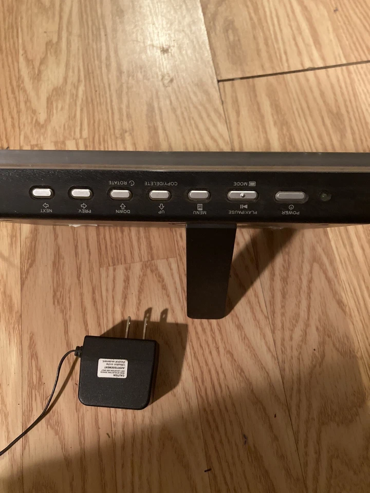 Optimus 16-665 9" Digital Picture Frame - Image 2 of 3