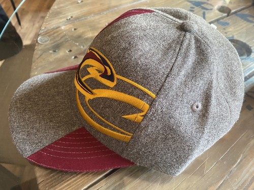 New CLEVELAND CAVALIERS CAVS One Of A Kind Sample w/ Flaw NBA Basketball Hat Z1 - Picture 2 of 11
