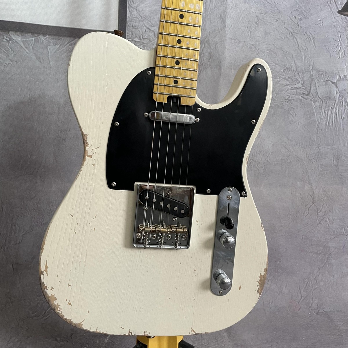 スベり知らずの飯島 Hard Relic TL type/trèmolo Relic White Solid Body TL Electric Guitar Basswood Body