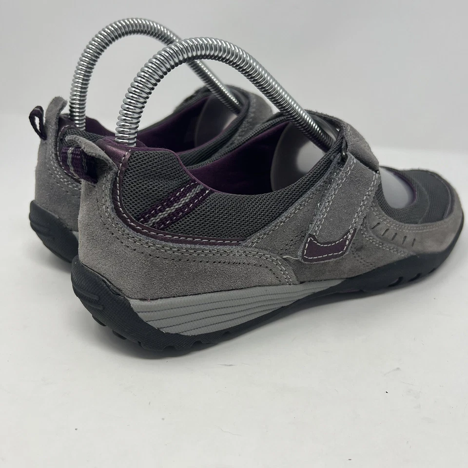 Croft & Barrow® Mary Janes - Gray Women’s Size 8.5 M Hook & Latch Closure VGC - Image 4 of 4