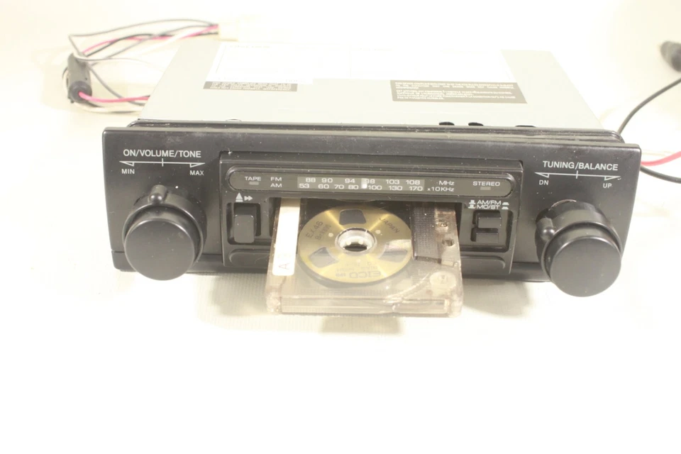 KOSS MS 408,car radio cassette player. (ref G 640) - Image 3 of 4