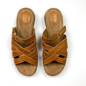 clarks strappy leather sandals