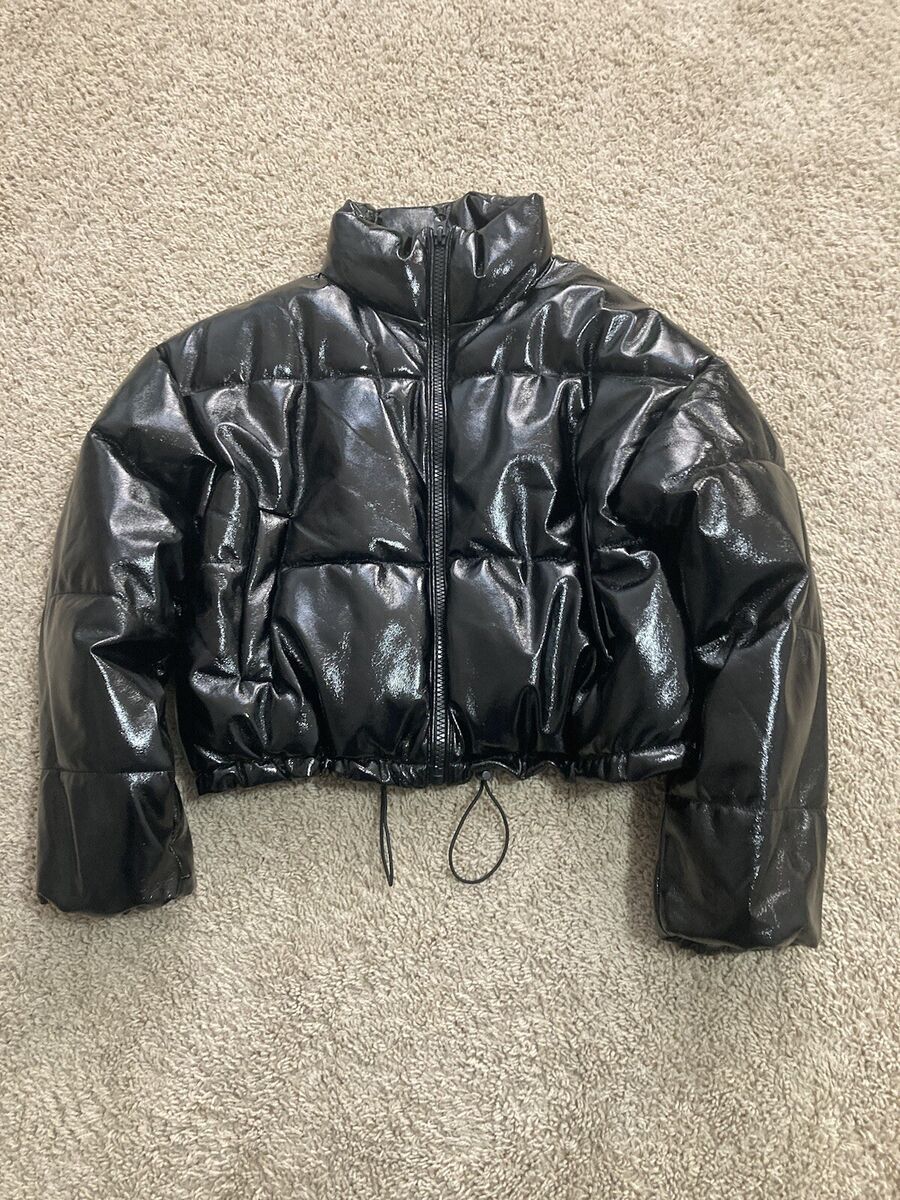H&M Divided Teenage/ Ladies Shiny Padded cropped Puffer H&M Divided Teenage/ Ladies Shiny Padded cropped Puffer
