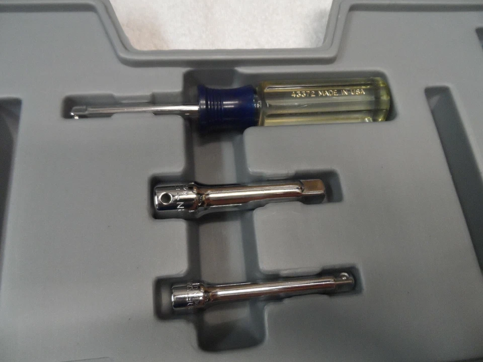 Craftsman 1/4" 3/8" Drive Standard SAE Metric MM Sockets Ratchet Set Vintage USA - Image 3 of 4