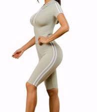 O To S Gym Set Shorts Hooded Shirt Women's S Light Green White Trim