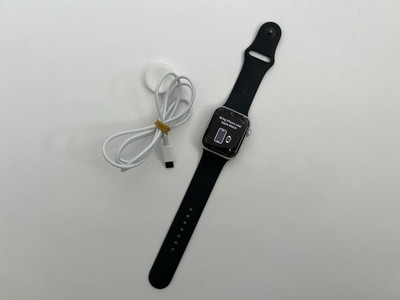 Apple Watch SE 2023 44mm Aluminiumgehäuse Silber mit Sportarmband | Displaybruch