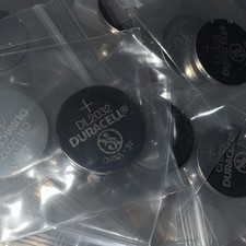 Duracell CR2032 3V Lithium Coin Cell Batteries   Individually Bagged Recovered 