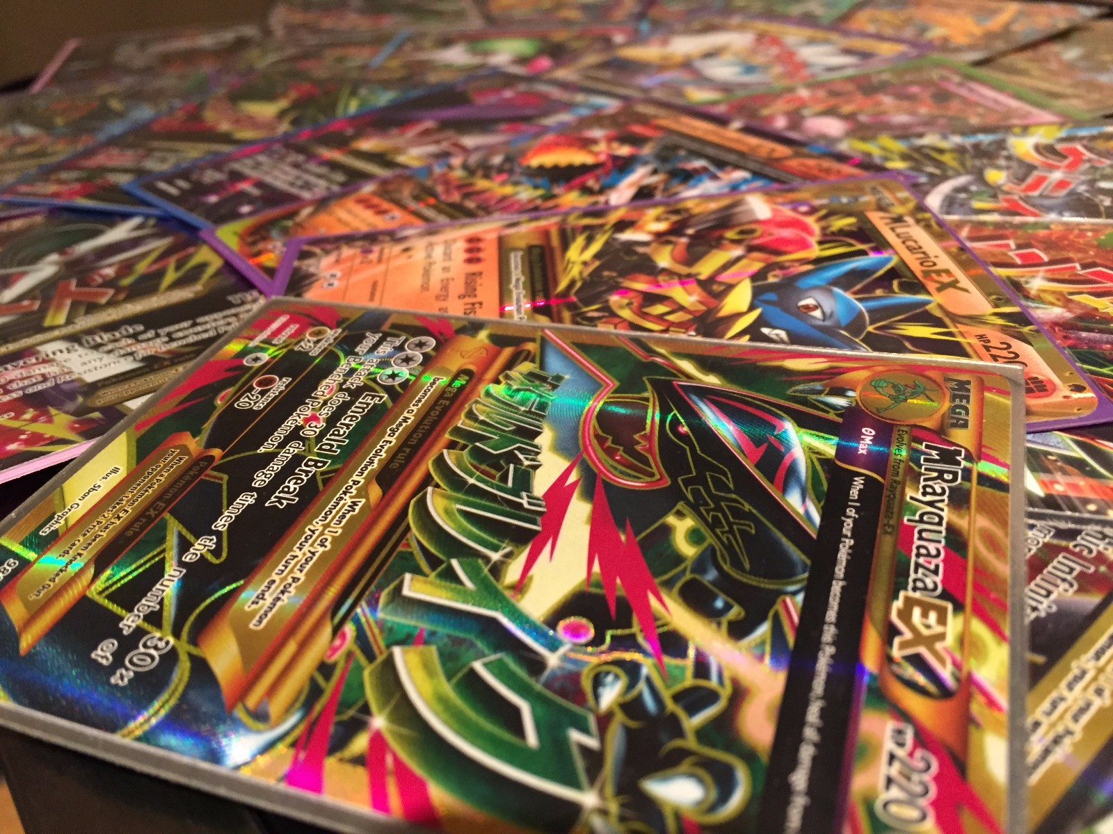 100 assorted pokemon cards Pokemon Cards ULTRA RARE Crate