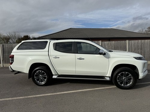 2020 Mitsubishi L200 2.2 DI-D DC Warrior Pickup Double Cab 4dr Diesel Manual 4WD - Picture 3 of 24