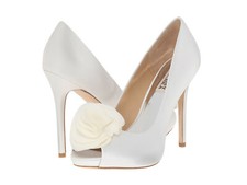 NIB 215 Badgley Mischka Amber Open Toe Wedding Pumps White Satin 8