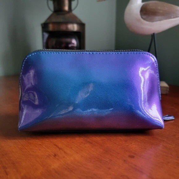 Estojo cosmético Coach holográfico glitter couro envernizado azul e roxo #F29412 - Imagem 4 de 4