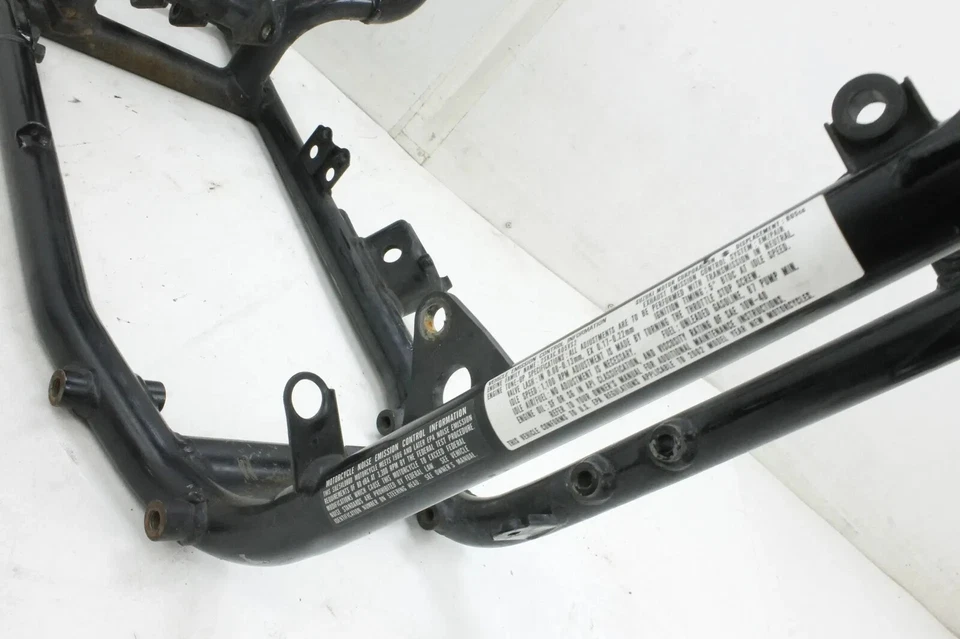 01-04 铃木 INTRUDER VOLUSIA 800 原始设备制造商主框架机箱 * * * BOS * * — 第 2/4 张图片