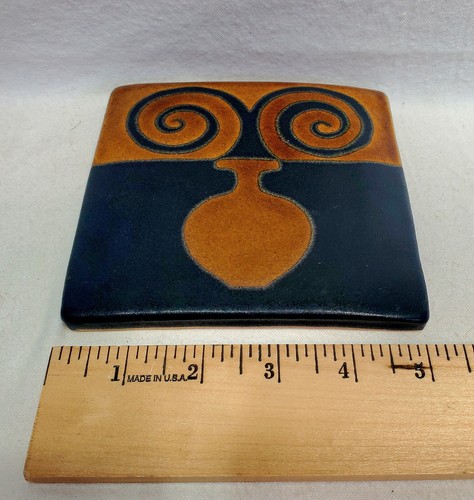 Piastrella da parete da appendere JoAnn Aquinto Pewabic Pottery Artist Detroit come nuova rara da trovare - Foto 6 di 7