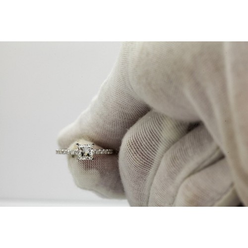 1.25 Carat IGI CERTIFIED F/VS2 Princess Lab Diamond Solitaire Engagement Ring - Picture 2 of 8