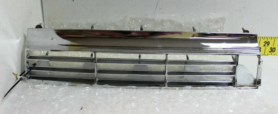 Used OEM GM Left Tail Light Bezel Grill Trim 5952917 1974 Buick Riviera (SR) - Image 2 of 4