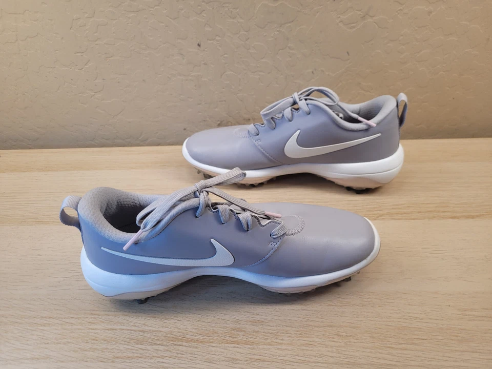 Zapatos de golf Nike Roshe G Tour grises blancos AR5582-002 para mujer talla 7 usados en excelente estado Foto 4 de 4