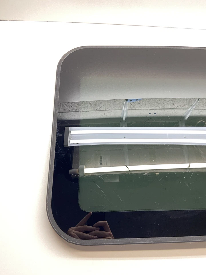 Audi A4 B7 2005-2008 sedán techo corredizo ventana de vidrio corredizo OEM Foto 3 de 4