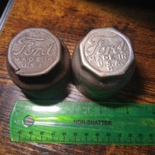 Original Ford Model T Hubcaps Pair 19191925 Made In Usa Vintage Oem