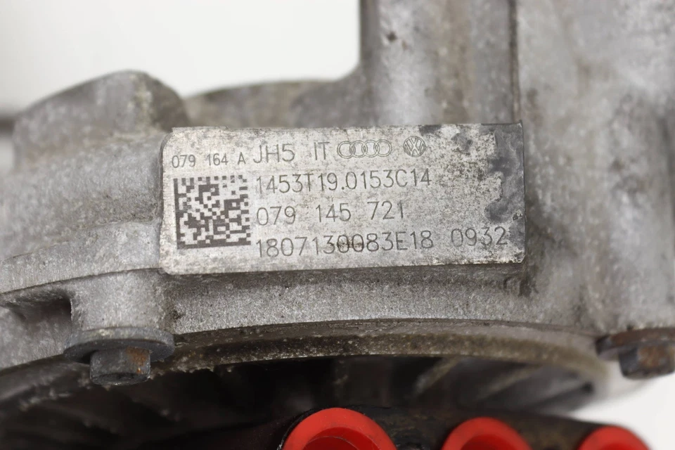 AUDI S8 2013-2014 4,0 L - turbocompresor izquierdo 079145721 Foto 2 de 4