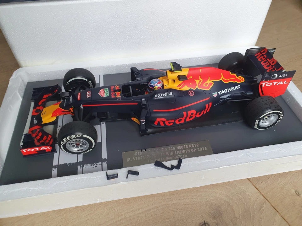 F1 Red Bull TAG Heuer RB12 Verstappen #33 Win Spanish GB 2016 Minichamps Limited - Bild 2 von 4