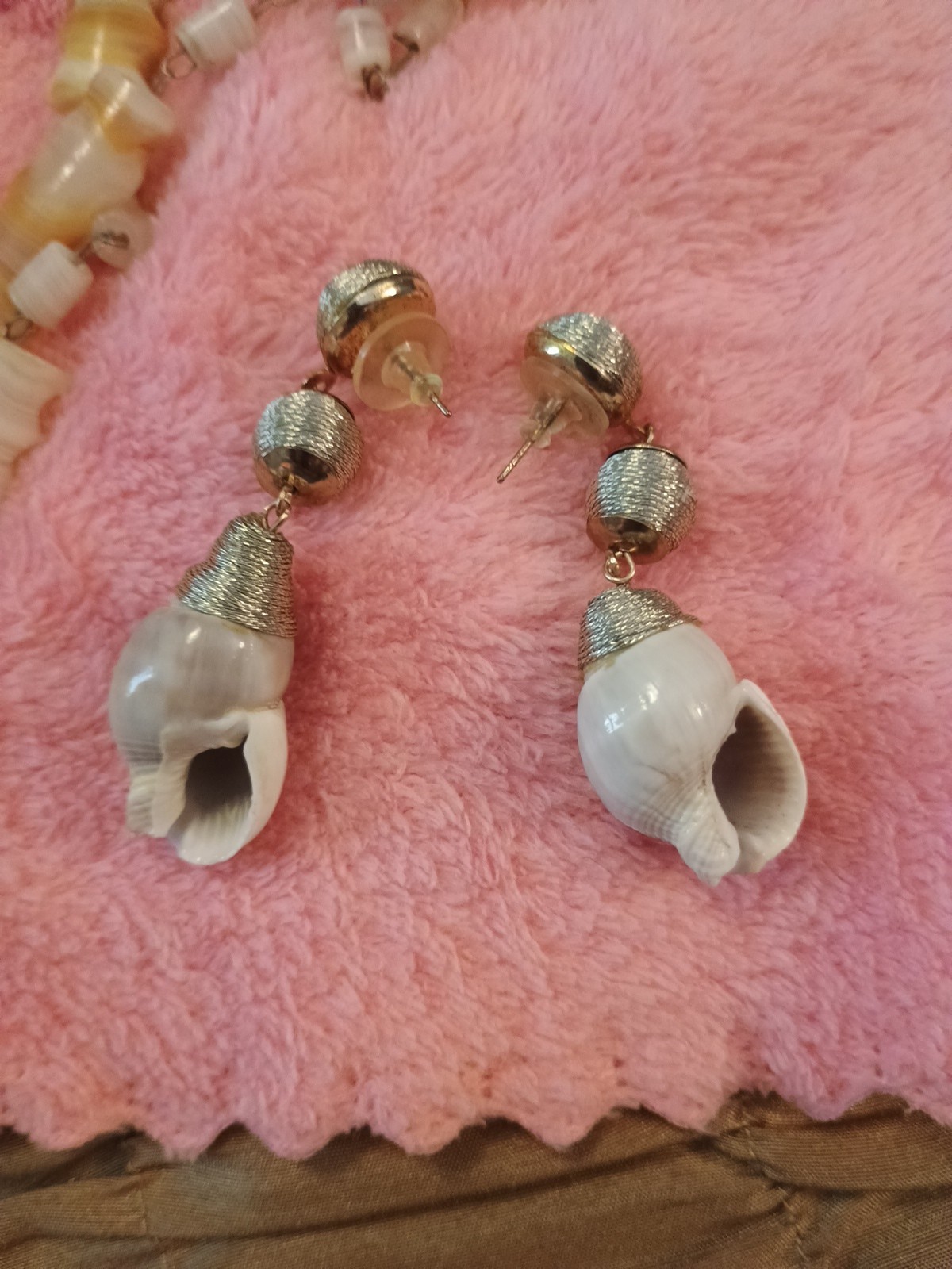 Dangle Seashell Conch Shell Earrings 2 1/4" State… - image 5